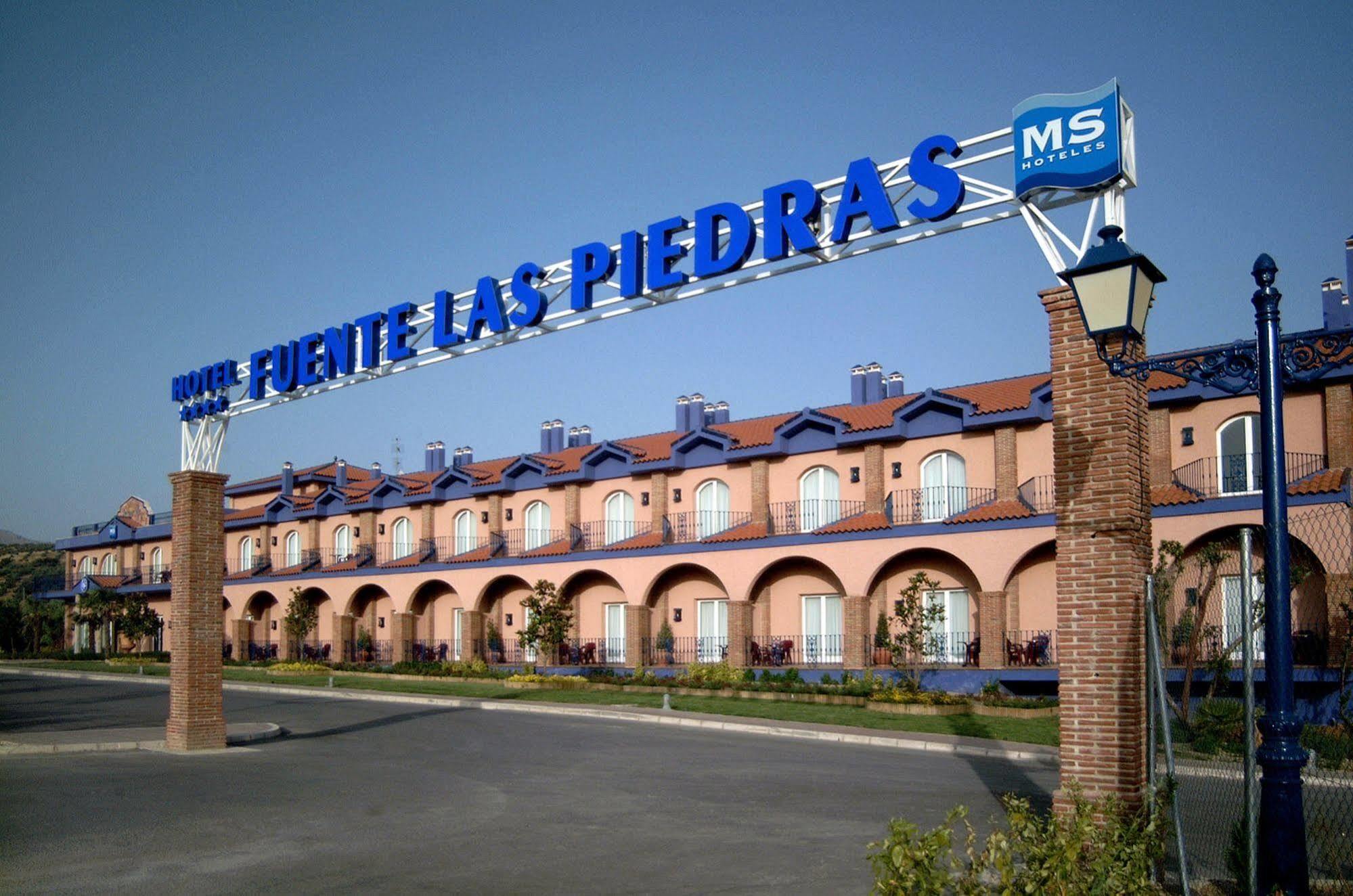 MS Fuente Las Piedras Cabra Exterior foto